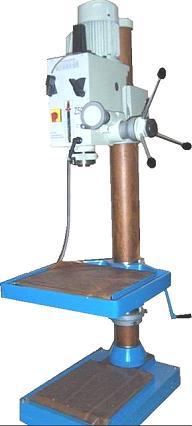 T4 TALADRO DE COLUMNA ENGRANADO