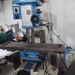 F1 FRESADORA UNIVERSAL No1